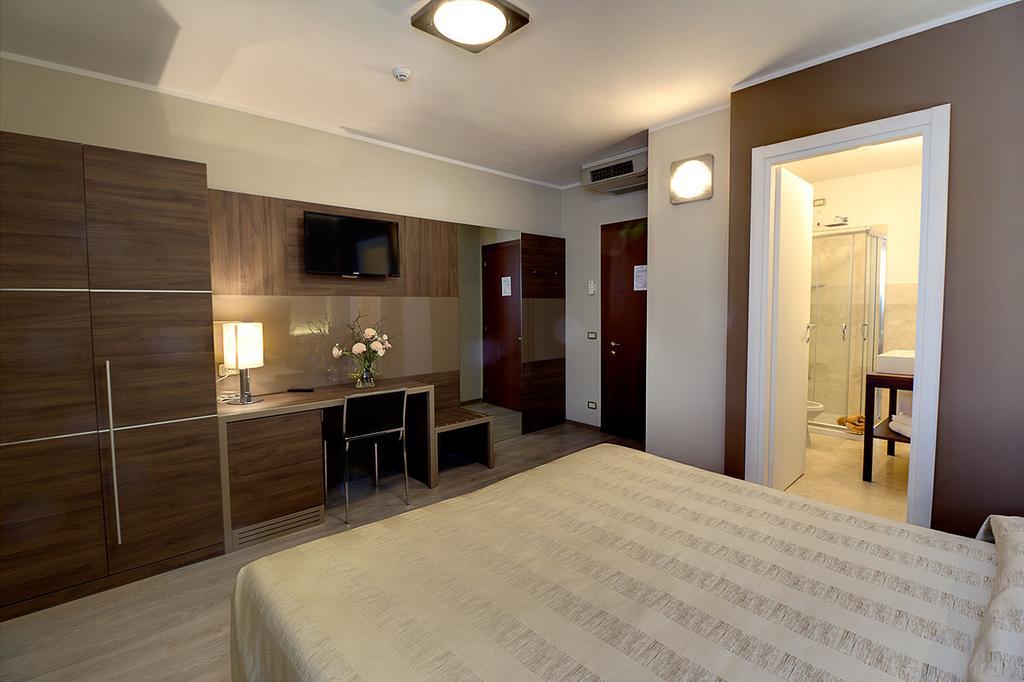 קסטיליון פיורנטינו Hotel Park מראה חיצוני תמונה