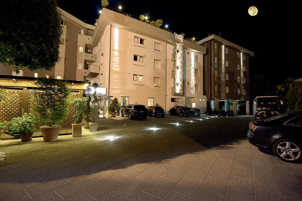 קסטיליון פיורנטינו Hotel Park מראה חיצוני תמונה